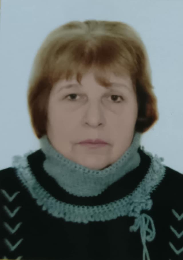 თინათინ ხაბურზანია